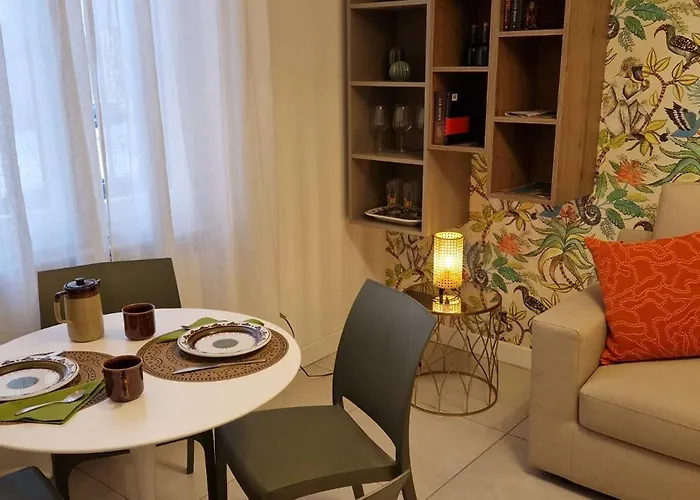 Florence Tropical Suite